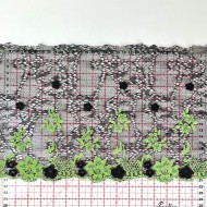 Dentelle fleurs néon vert sur tulle noir 21cm