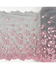 Dentelle fleurs roses sur tulle gris 18cm