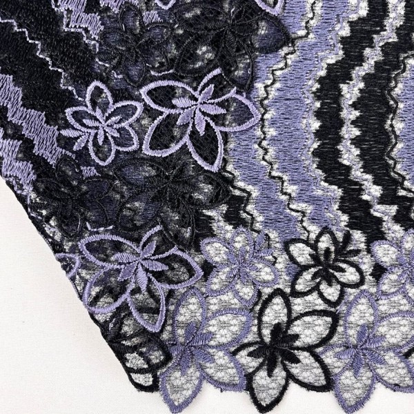 Dentelle vagues parmes sur tulle noir 22cm Dentelle vagues parmes sur tulle noir 22cm