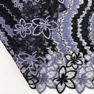 Dentelle vagues parmes sur tulle noir 22cm