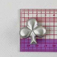 Bouton plastique trèfle argenté 30mm Bouton plastique trèfle argenté 30mm
