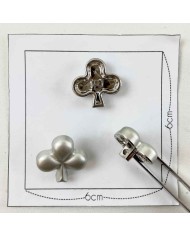 Bouton plastique trèfle argenté 20mm