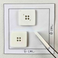 Bouton plastique matte carré uni blanc 22mm