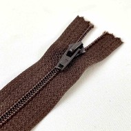 Fermeture non séparable marron en nylon 14cm