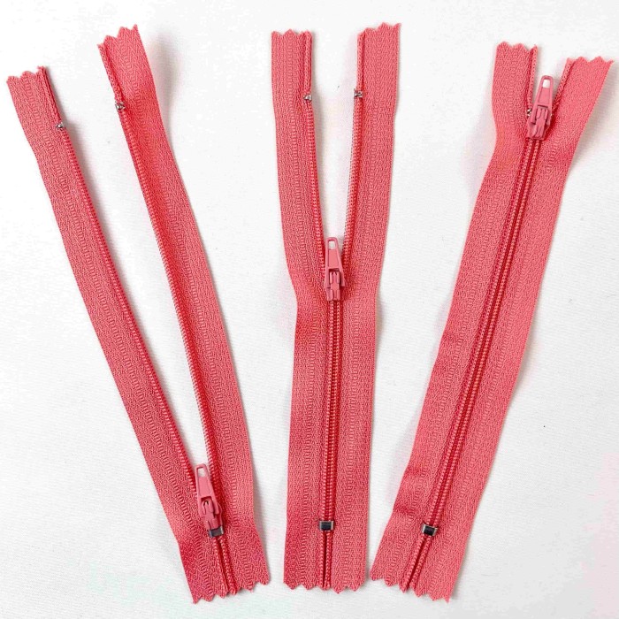 Fermeture non séparable rose corail en nylon 14cm