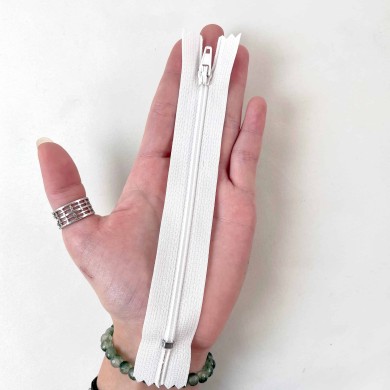 Fermeture non séparable blanc en nylon 14cm