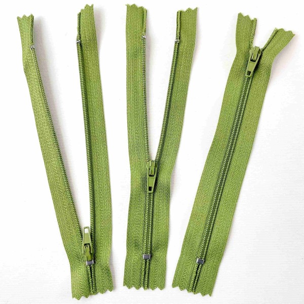 Fermeture non séparable vert clair en nylon 14cm Fermeture non séparable vert clair en nylon 14cm