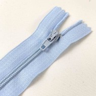 Fermeture non séparable bleu ciel en nylon 14cm