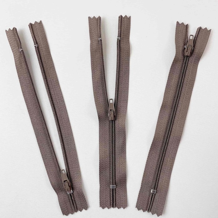 Fermeture non séparable taupe foncé en nylon 14cm