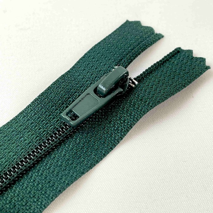 Fermeture non séparable vert foncé en nylon 14cm