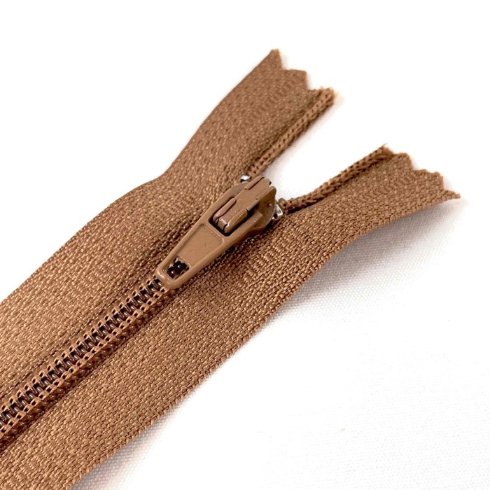 Fermeture non séparable camel en nylon 14cm