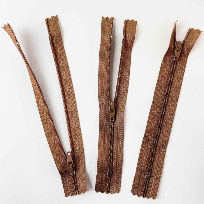 Fermeture non séparable camel en nylon 14cm