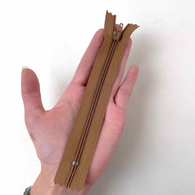 Fermeture non séparable camel en nylon 14cm Fermeture non séparable camel en nylon 14cm