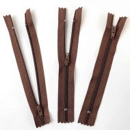 Fermeture non séparable marron clair en nylon 14cm