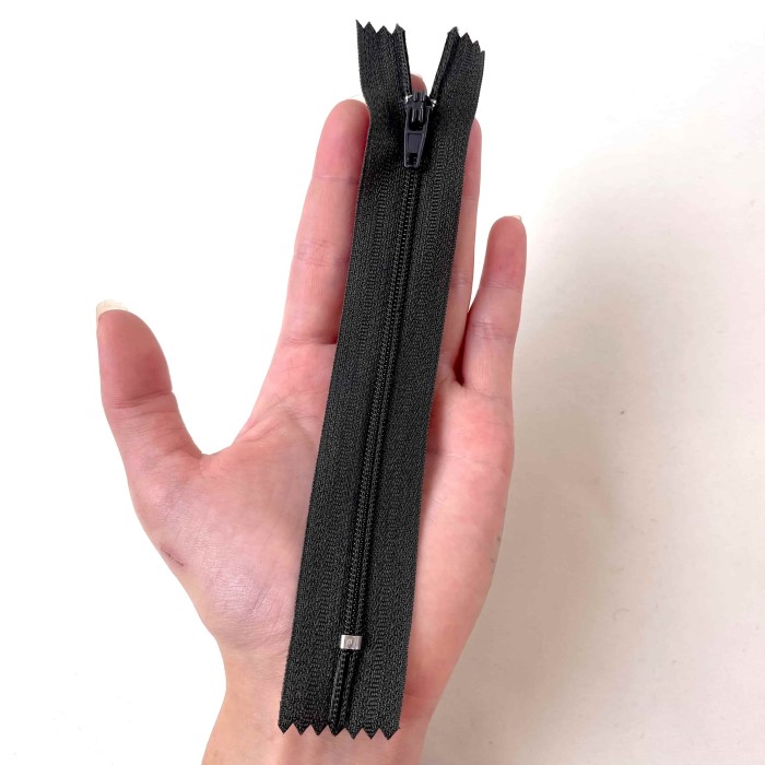 Fermeture non séparable anthracite en nylon 14cm