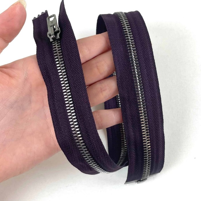 Fermeture séparable violet foncé en métal 50 cm