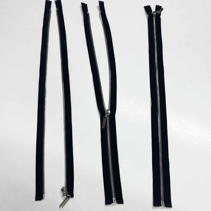 Fermeture fantaisie séparable noir en métal 52 cm