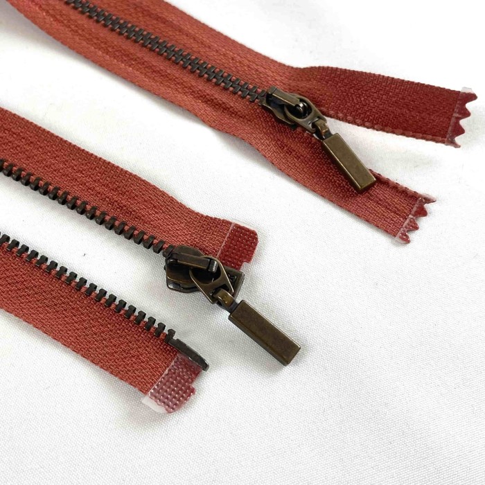 Fermeture séparable argile en métal 58 cm Fermeture séparable argile en métal 58 cm