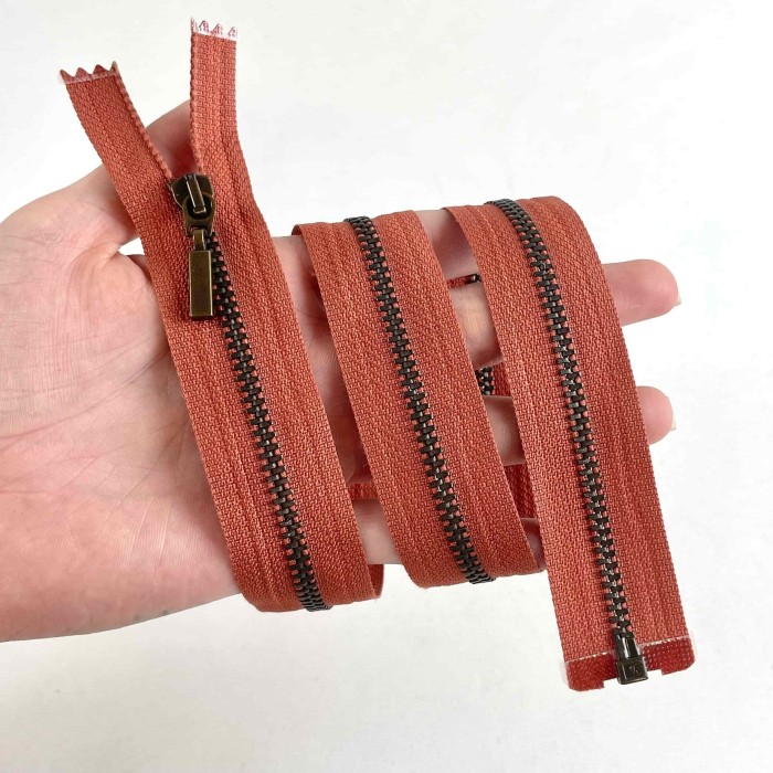 Fermeture séparable argile en métal 58 cm Fermeture séparable argile en métal 58 cm