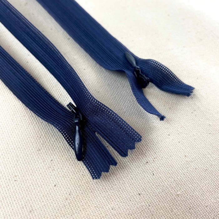 Fermeture invisible non séparable marine en nylon 30cm