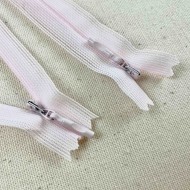 Fermeture invisible non séparable fantaisie rose en nylon 30cm