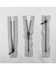 Fermeture fantaisie non séparable beige en métal 12cm