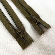 Fermeture non séparable kaki en nylon 12cm