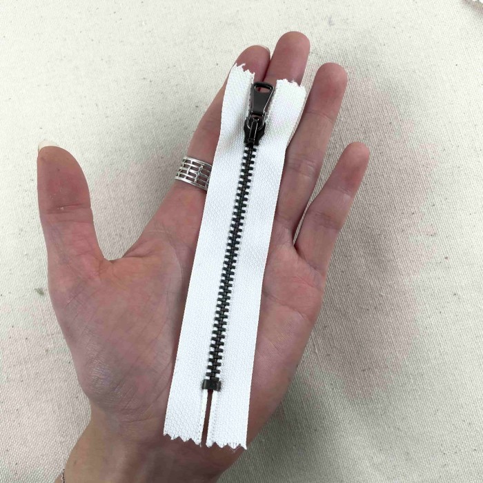 Fermeture non séparable blanc en métal 10cm