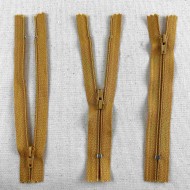 Fermeture non séparable moutarde en nylon 12cm