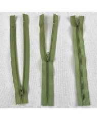 Fermeture non séparable vert olive en nylon 16cm