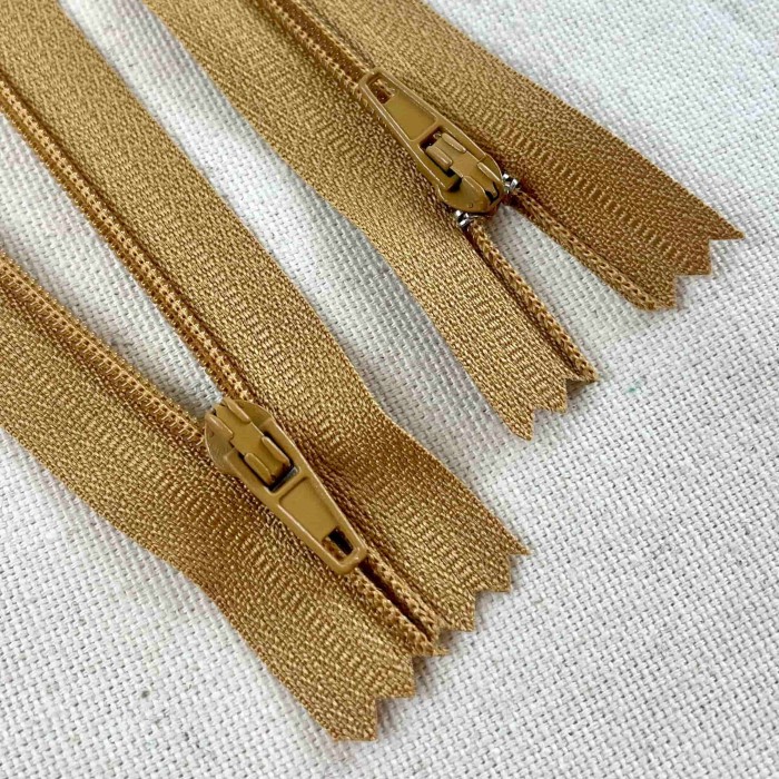 Fermeture non séparable camel en nylon 18cm