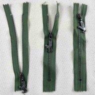 Fermeture fantaisie non séparable vert sapin en métal 14cm