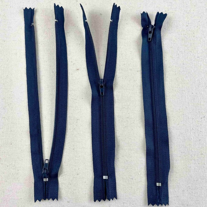 Fermeture non séparable  marine foncé en nylon 18cm