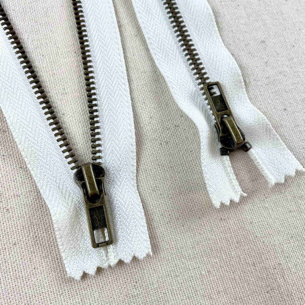 Fermeture non séparable blanc en métal 14cm Fermeture non séparable blanc en métal 14cm