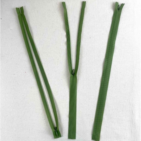 Fermeture invisible vert en nylon 40cm Fermeture invisible vert en nylon 40cm