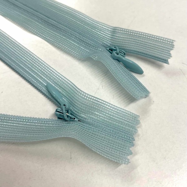 Fermeture invisible vert d'eau en nylon 55cm Fermeture invisible vert d'eau en nylon 55cm