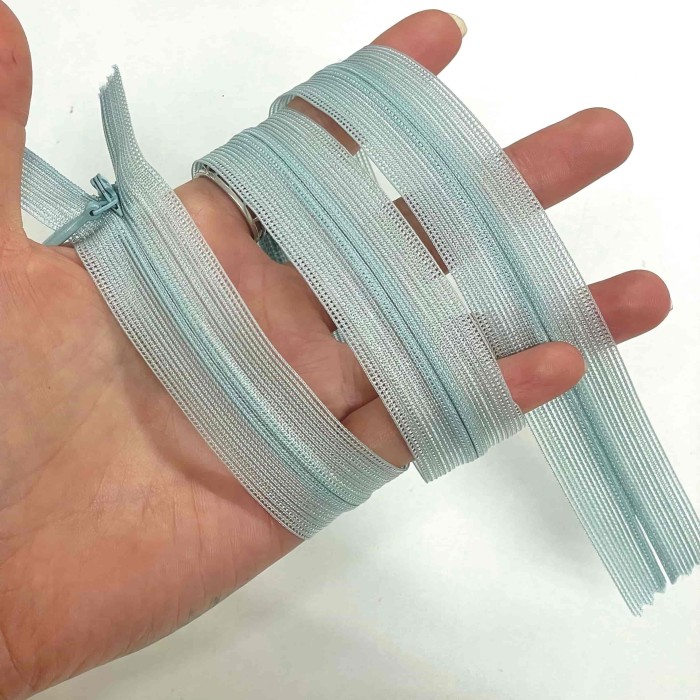 Fermeture invisible vert d'eau en nylon 55cm