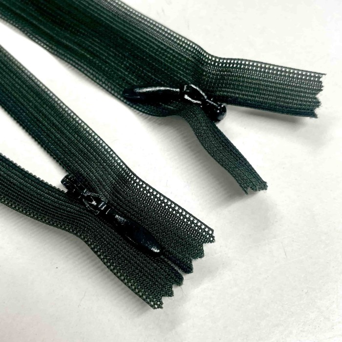 Fermeture invisible vert foncé en nylon 50cm