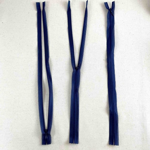 Fermeture invisible bleu foncé en nylon 35cm Fermeture invisible bleu foncé en nylon 35cm