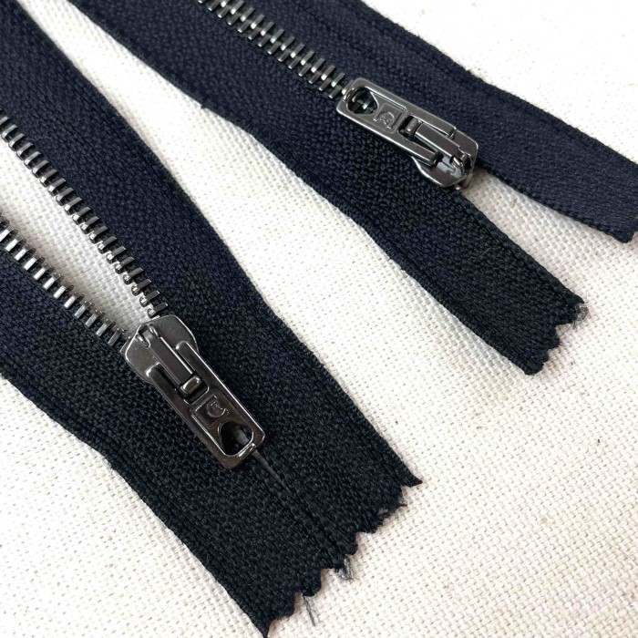 Fermeture non séparable noir en métal 20cm