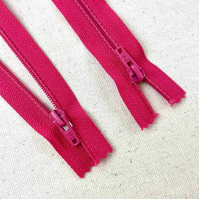 Fermeture non séparable rose fuchsia en nylon 20cm