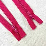 Fermeture non séparable rose fuchsia en nylon 20cm