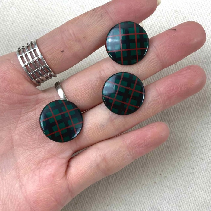 Bouton rond plastique écossais bijou vert  18mm