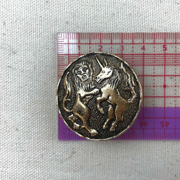 Bouton rond bijou cuivre lion licorne 40mm