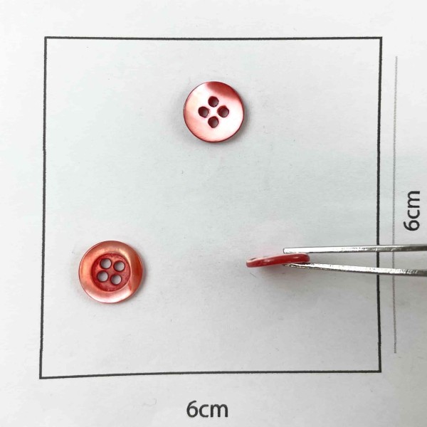 Bouton nacre rond saumon 10mm Bouton nacre rond saumon 10mm