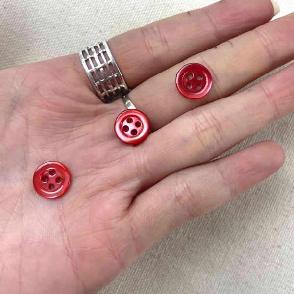 Bouton nacre rond rouge rose 10mm Bouton nacre rond rouge rose 10mm