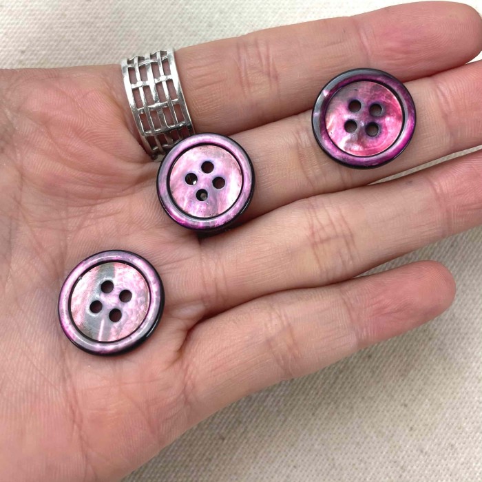 Bouton nacre rond violet bordeaux 17mm