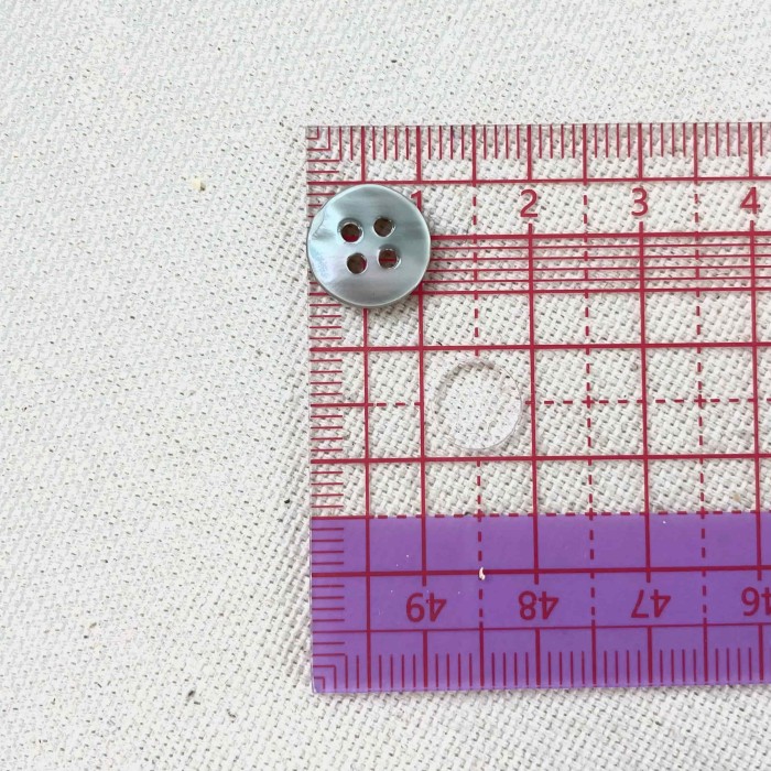 Bouton nacre rond gris 10mm