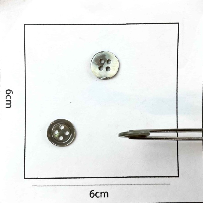 Bouton nacre rond gris 10mm