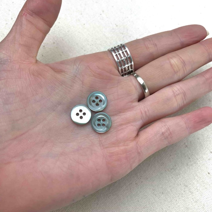 Bouton nacre rond vert gris 10mm